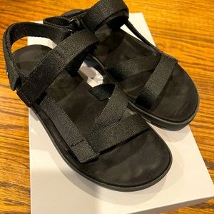 Everlane Renew Sport Sandals